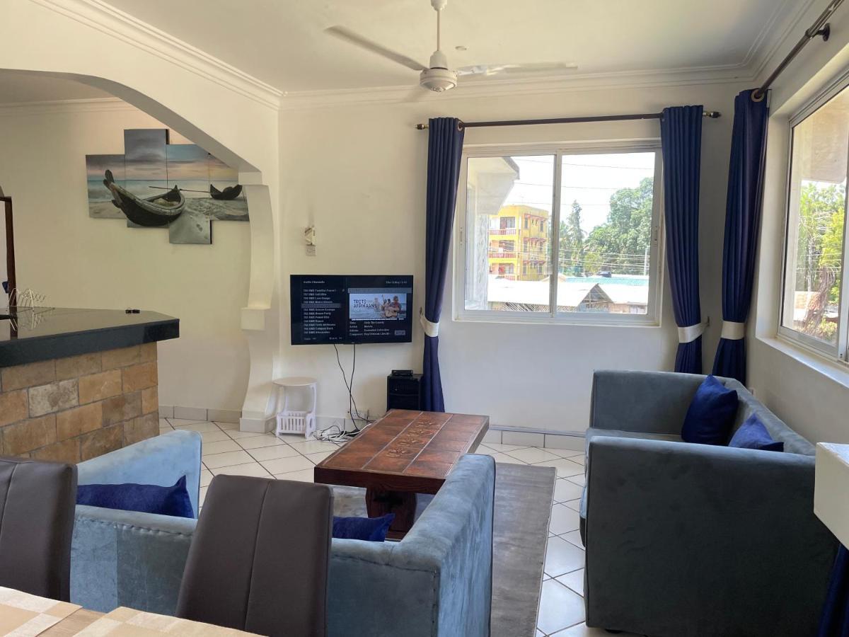Royal Palms Apartment A4 Mombasa Bagian luar foto