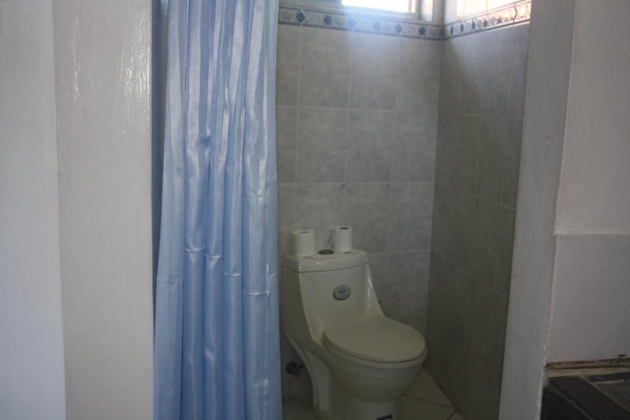 Royal Palms Apartment A4 Mombasa Bagian luar foto